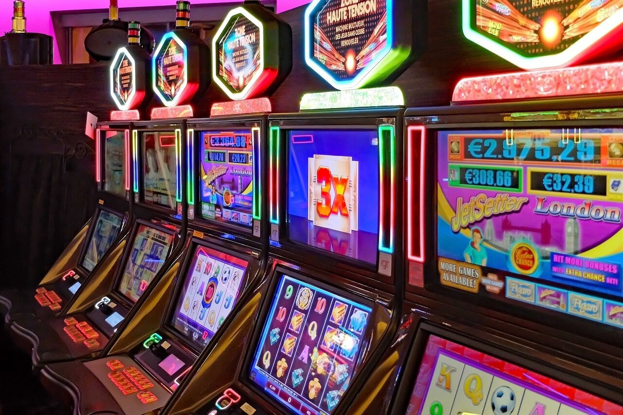 how to win in casino online